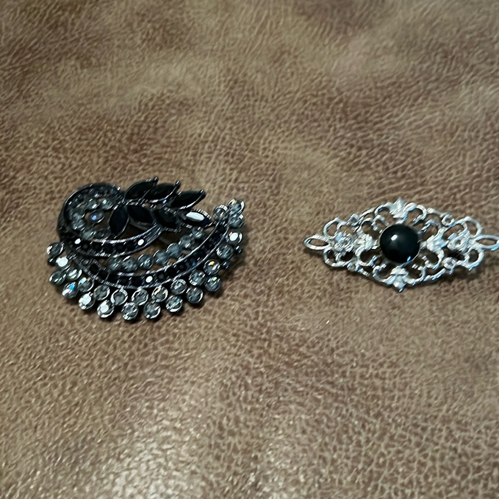 2 Vintage Black Broaches